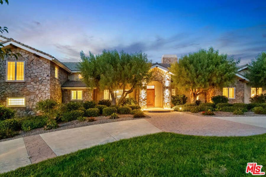Property photo for 525 Valley Vista Drive, Camarillo, CA