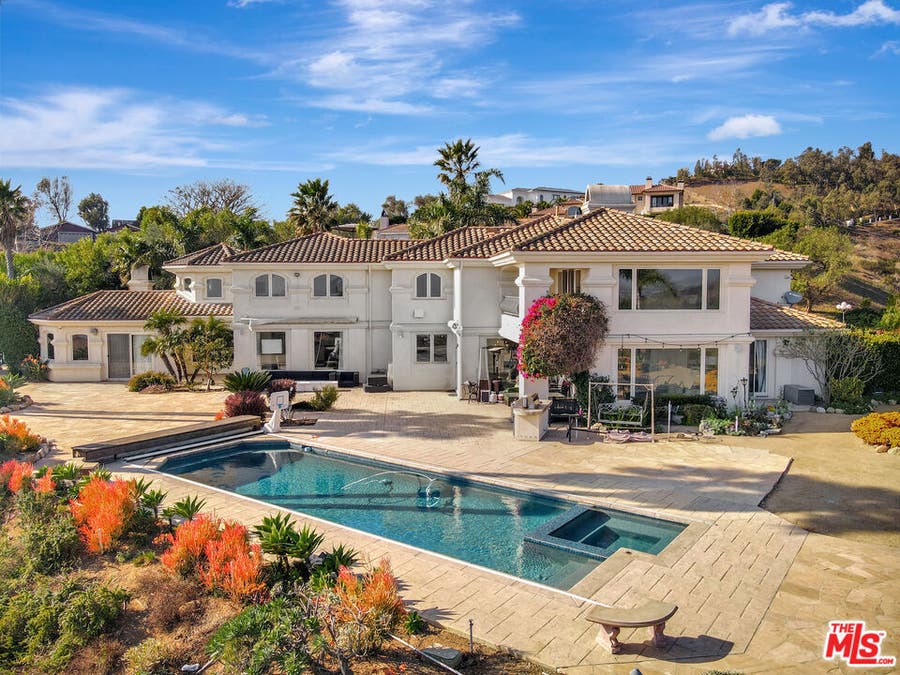 Property photo for 27425 Calicut Road, Malibu, CA