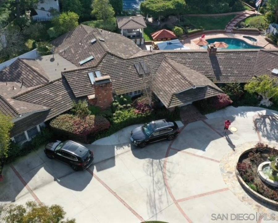 Property photo for 17 Eastfield Dr, Rolling Hills, CA
