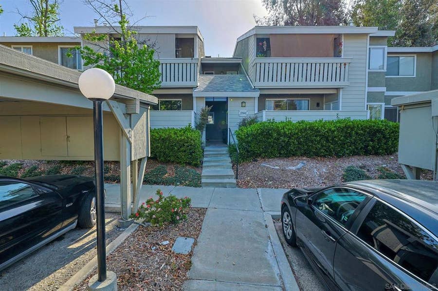 Property photo for 27642 Susan Beth, #B, Santa Clarita, CA