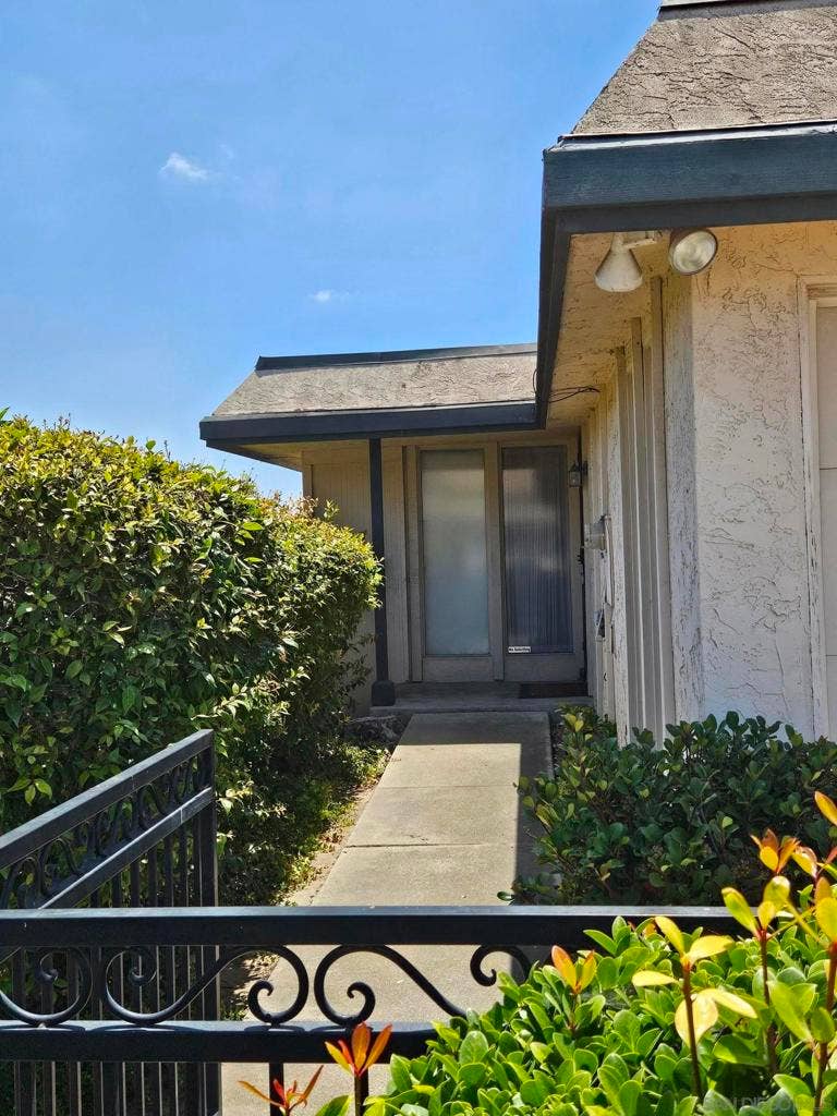 Property photo for 6993 Caminito Curva, San Diego, CA