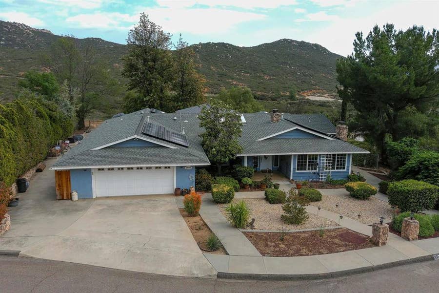 Property photo for 24563 Del Amo Rd, Ramona, CA