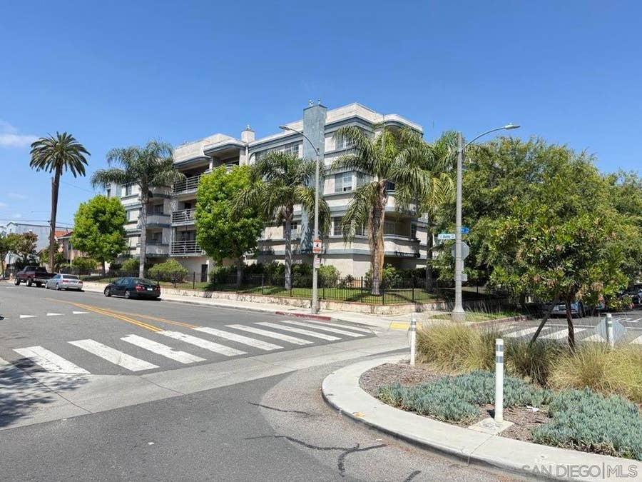 Property photo for 535 W 4Th, #306, Long Beach, CA