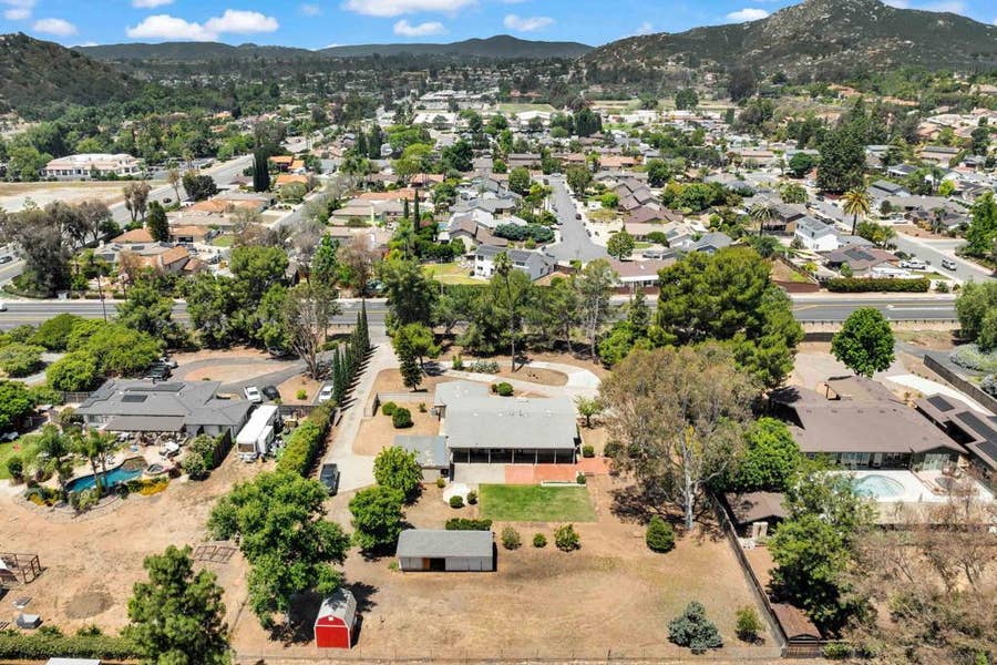 Property photo for 14643 Espola Road, Poway, CA