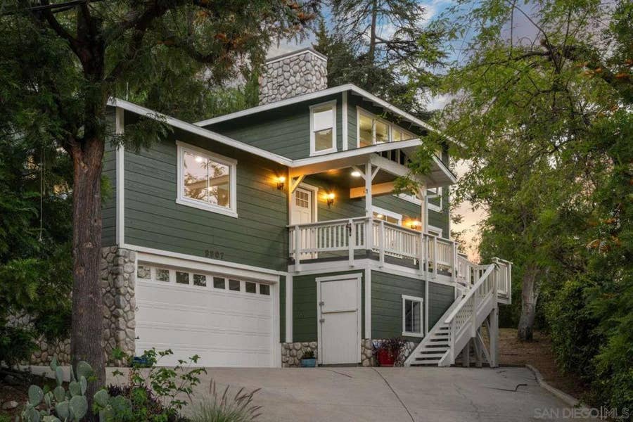 Property photo for 9907 Shadow Hills DR, Sunland, CA