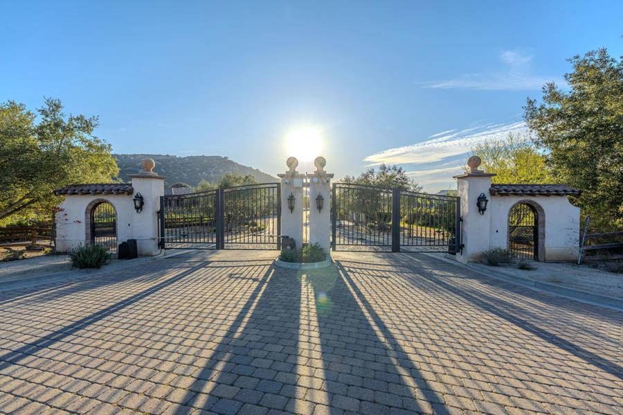 Property photo for 12872 Vineyard Crest Pl, Lakeside, CA
