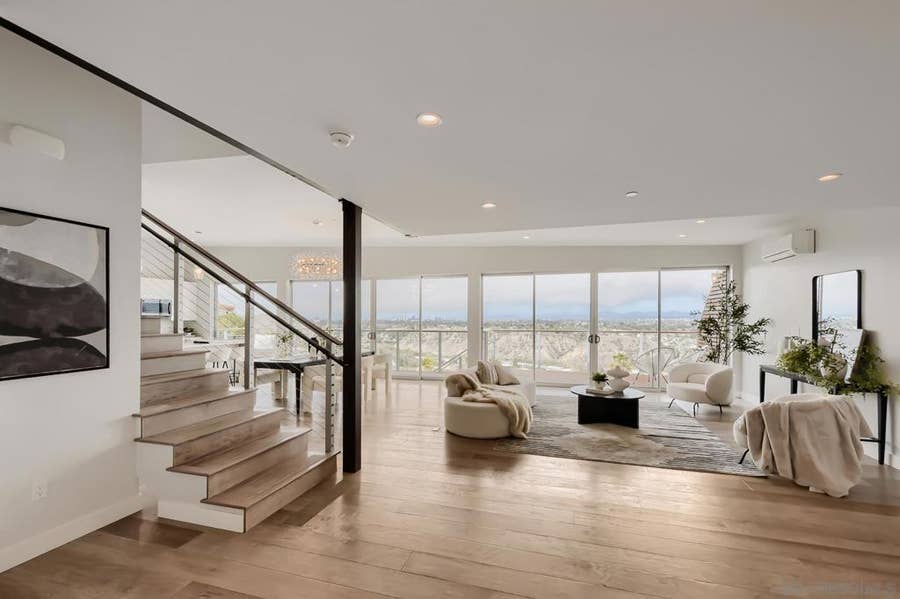 Property photo for 5725 Soledad Mountain, La Jolla, CA