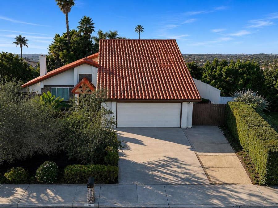 Property photo for 6433 La Paloma St, Carlsbad, CA