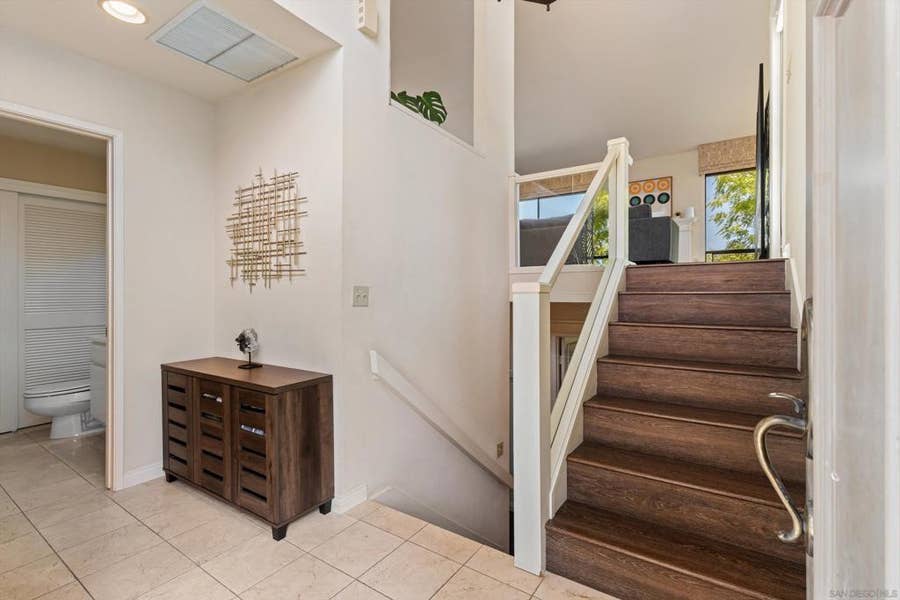 Property photo for 6667 La Jolla Scenic Drive South, La Jolla, CA