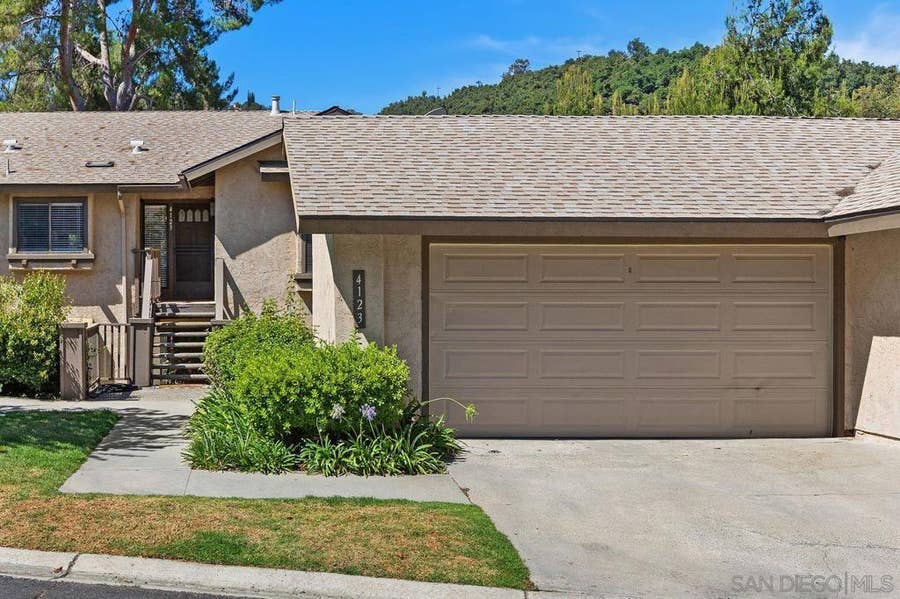 Property photo for 4123 Oak Island, Fallbrook, CA
