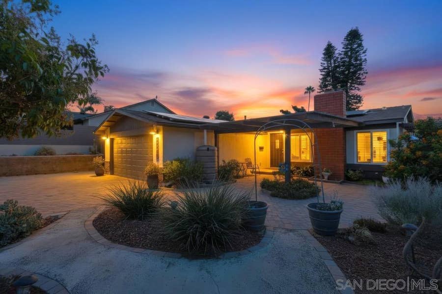 Property photo for 12979 Calle De Las Rosas, San Diego, CA