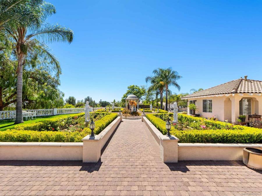 Property photo for 15043 Saddle Creek Drive, Valley Center, CA