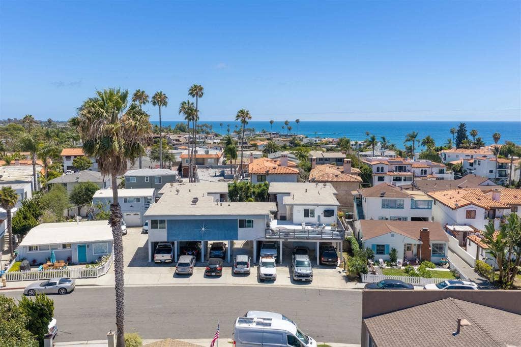 317 Avenida Monterey, San Clemente, CA 92672 317 Avenida Monterey, San Clemente, CA 92672
