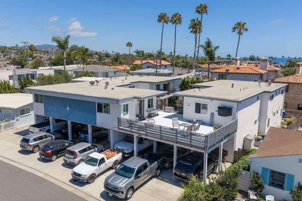 317 Avenida Monterey, San Clemente, CA 92672 317 Avenida Monterey, San Clemente, CA 92672