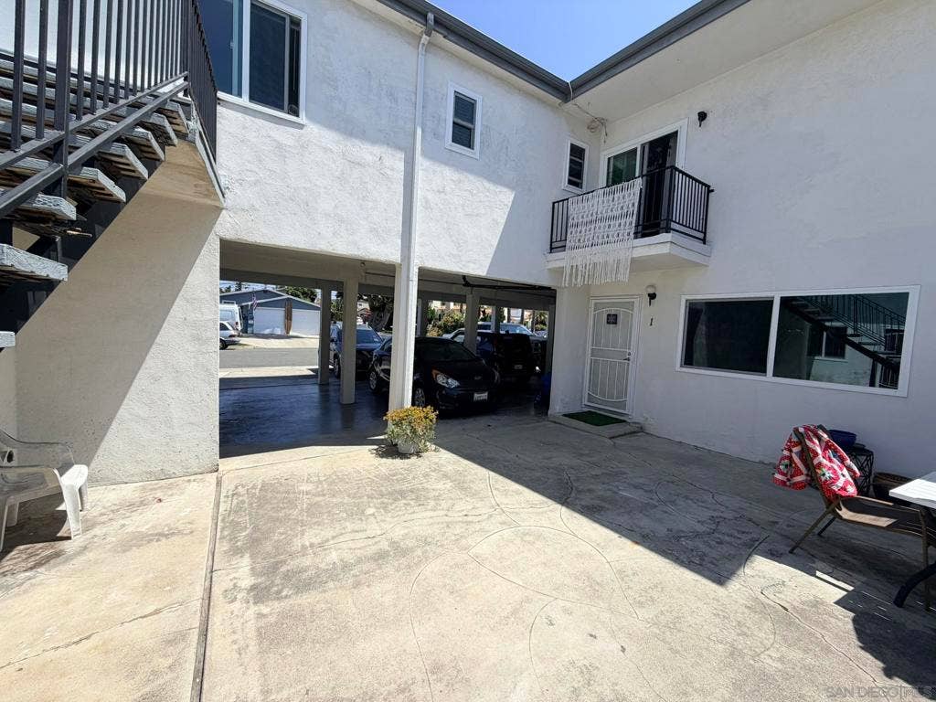 317 Avenida Monterey, San Clemente, CA 92672 317 Avenida Monterey, San Clemente, CA 92672