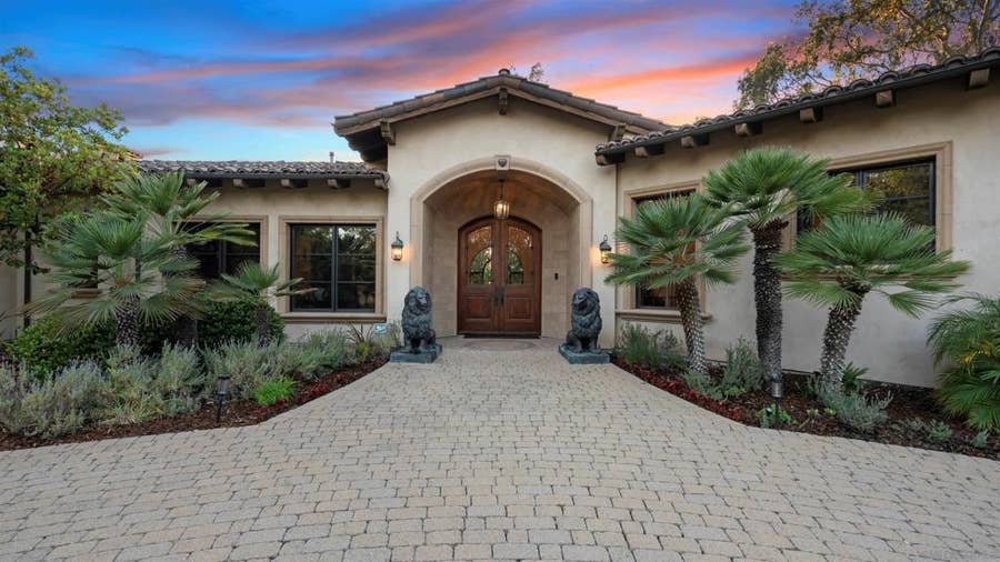 Property photo for 5465 El Cielito, Rancho Santa Fe, CA