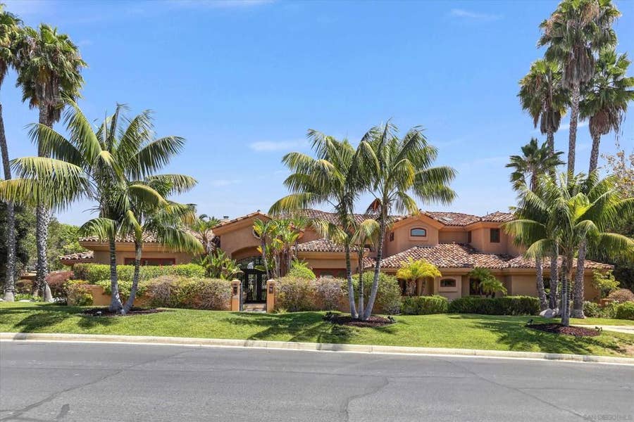Property photo for 6102 Avenida Alteras, Rancho Santa Fe, CA
