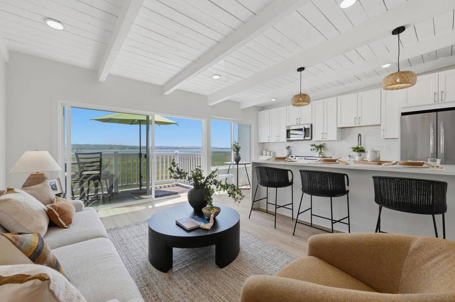 Property photo for 4013 Crown Point, #2, San Diego, CA