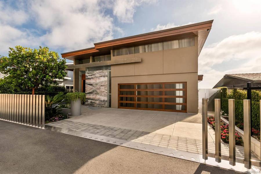 Property photo for 1230 Neptune Ave, Encinitas, CA