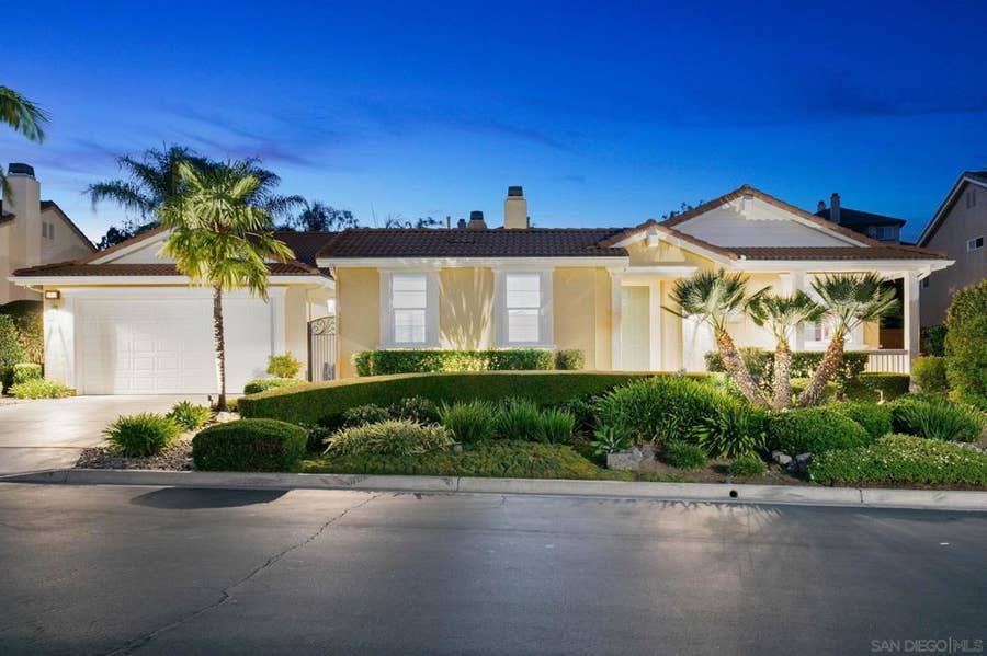 Property photo for 10540 Pinion Trl, Escondido, CA