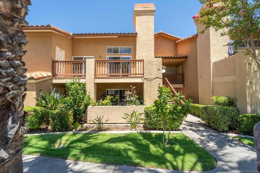 Property photo for 42140 Lyndie Ln, #20, Temecula, CA
