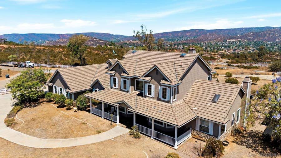 Property photo for 15589 Rainbird Rd, Ramona, CA