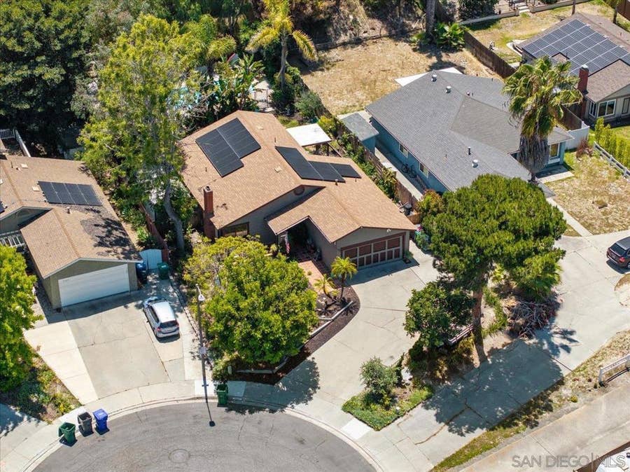 Property photo for 2337 Fallingleaf, Oceanside, CA
