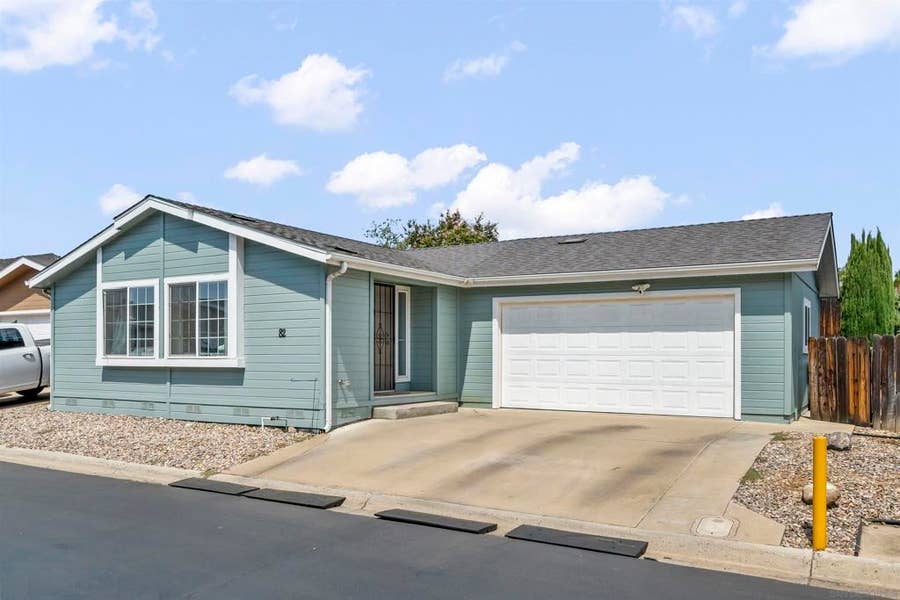 Property photo for 15935 Spring Oaks Rd, #82, El Cajon, CA