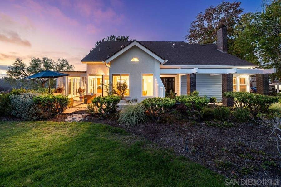 Property photo for 3603 Lorimer Ln, Encinitas, CA