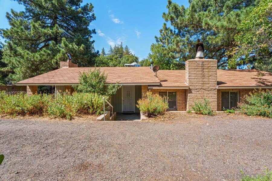 Property photo for 2906 Lakeview Dr, Julian, CA