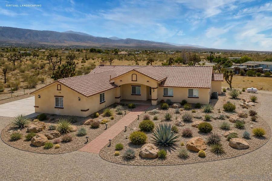 Property photo for 11926 Golden View Road, Pinon Hills, CA
