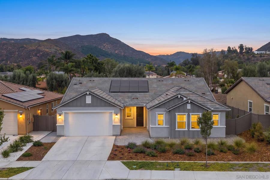 Property photo for 3132 Shue, Escondido, CA