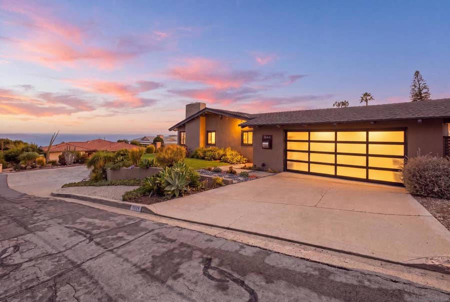 Property photo for 1044 Avenida Amantea, La Jolla, CA