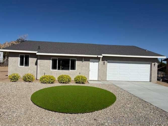 Property photo for 40063 176Th ST, Lake Los Angeles, CA