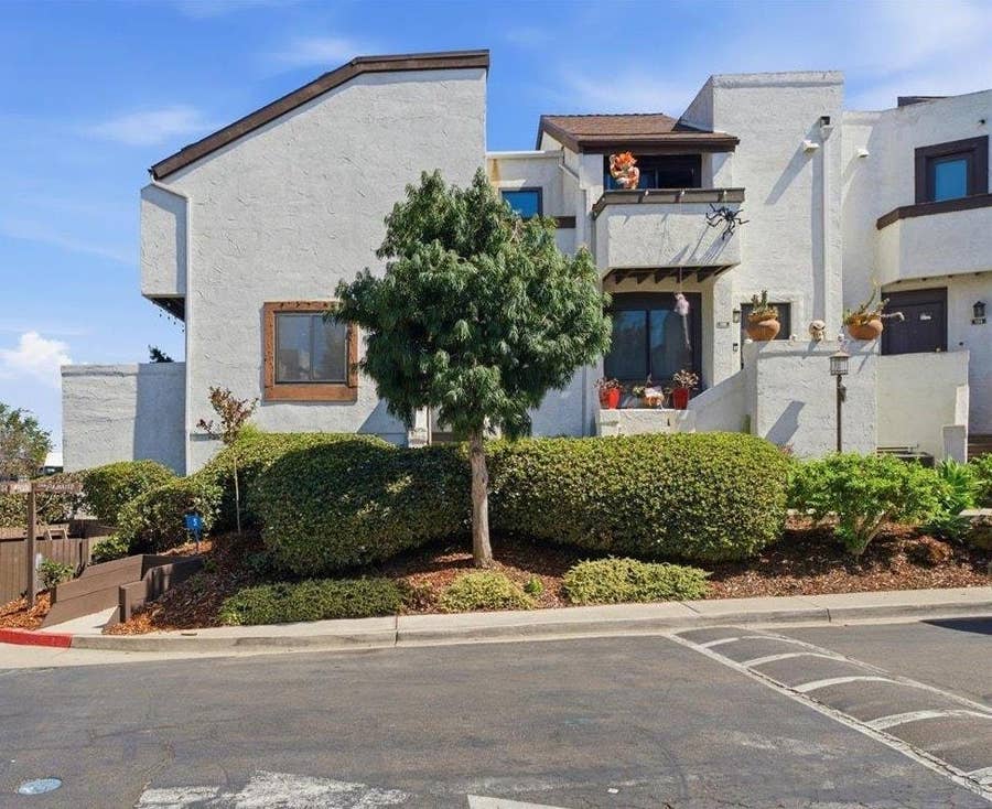 Property photo for 2287 Caminito Pasada, #101, San Diego, CA