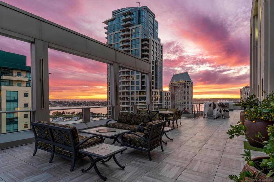 Property photo for 645 Front St, #2204, San Diego, CA