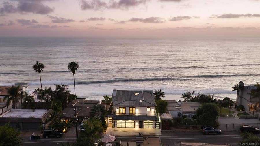Property photo for 1112 Neptune Ave, Encinitas, CA