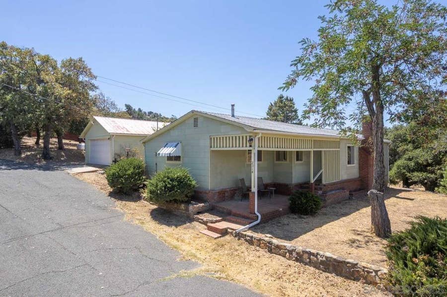 Property photo for 2314 Banner Dr, Julian, CA