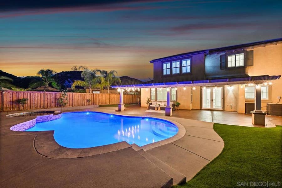 Property photo for 563 Chandler Ct, Escondido, CA