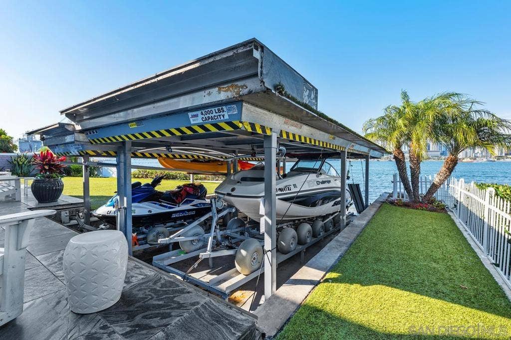 501 1st St, Coronado, CA 92118 Boat lift