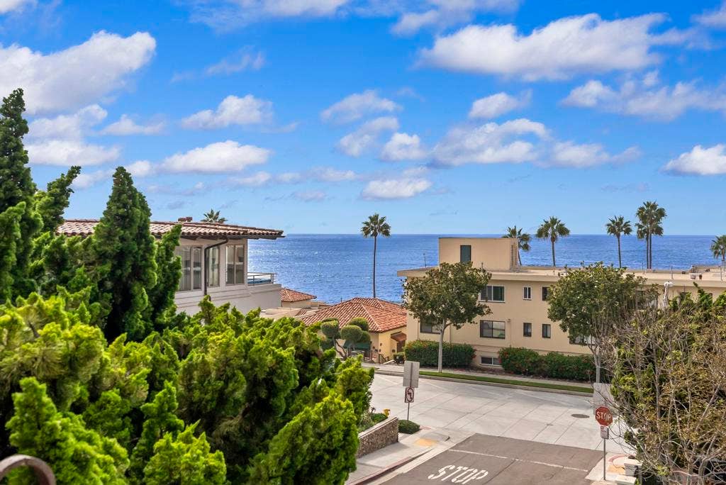 7857 Eads Ave, La Jolla, CA 92037 7857 Eads Ave, La Jolla, CA 92037