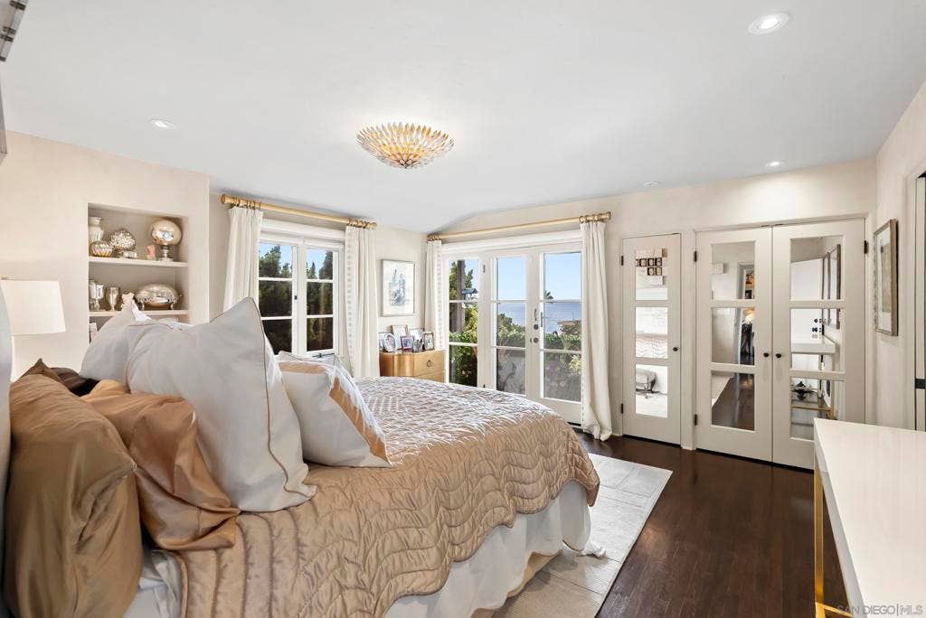 7857 Eads Ave, La Jolla, CA 92037 7857 Eads Ave, La Jolla, CA 92037