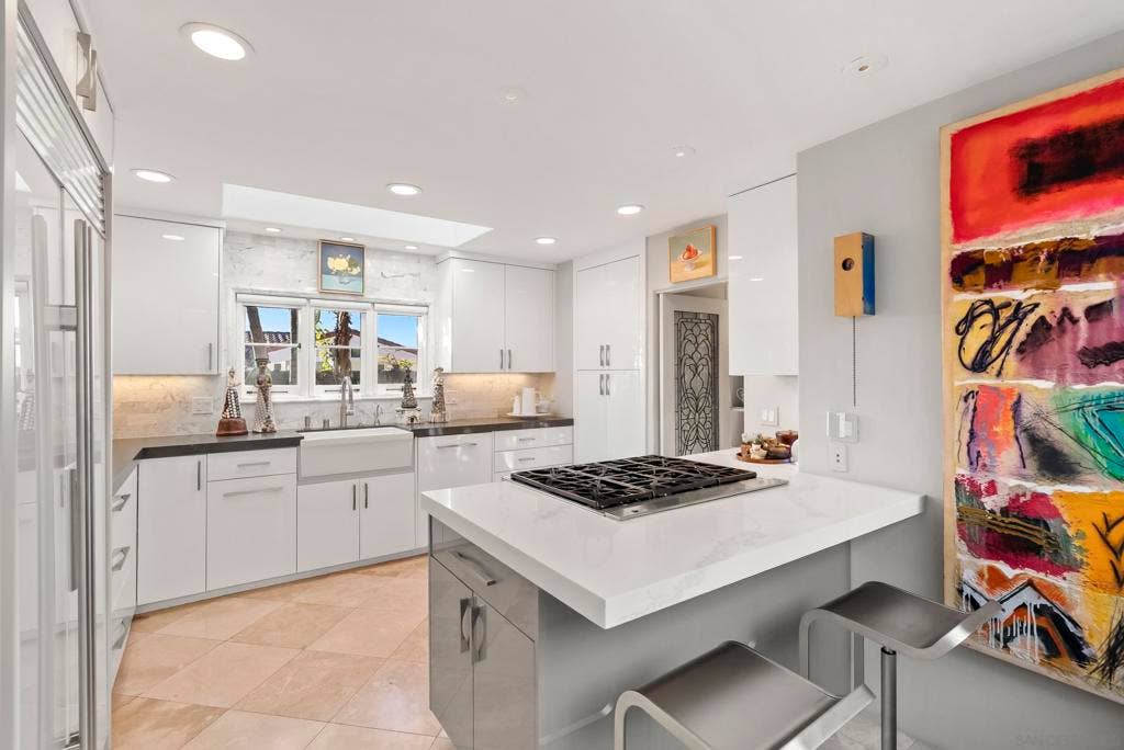 7857 Eads Ave, La Jolla, CA 92037 7857 Eads Ave, La Jolla, CA 92037