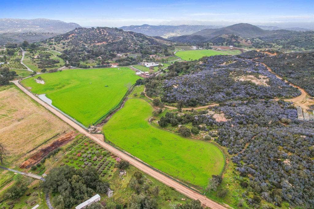 16757 Old Guejito Grade Road, Escondido, CA 92027 16757 Old Guejito Grade Road, Escondido, CA 92027