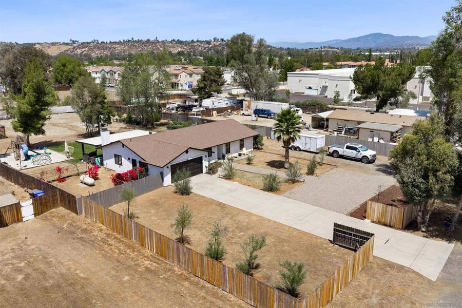 Property photo for 1922 Vermont, Ramona, CA