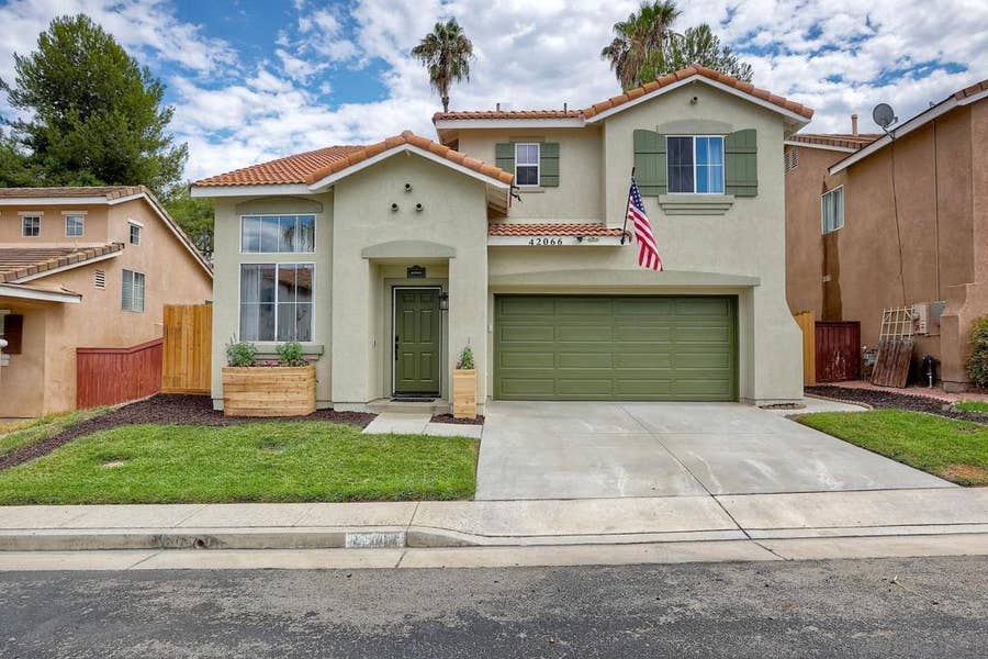 Property photo for 42066 Chestnut Dr, Temecula, CA