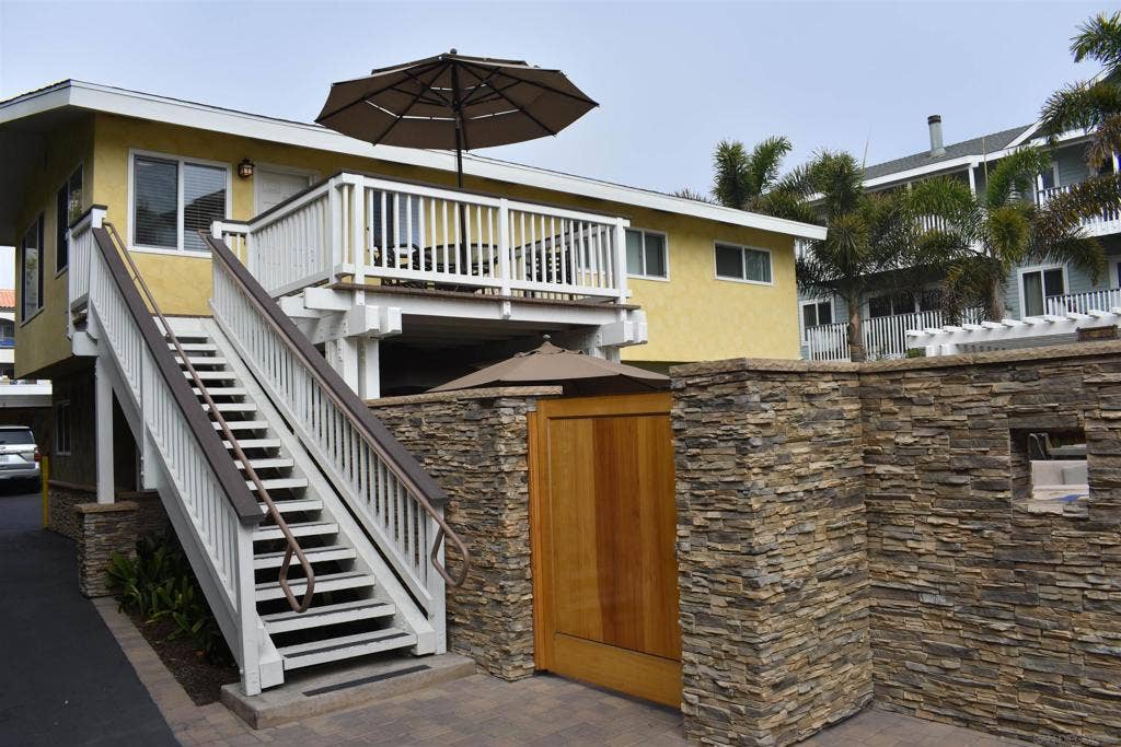 150 Walnut, Carlsbad, CA 92008 150 Walnut, Carlsbad, CA 92008