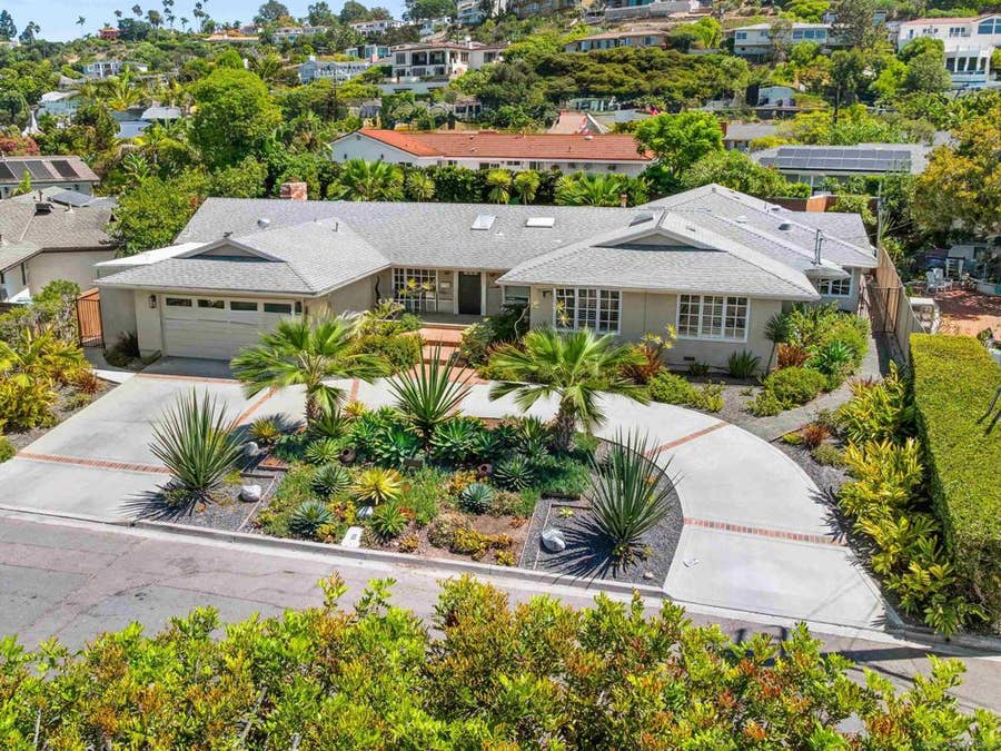 Property photo for 1121 Via Carolina, La Jolla, CA