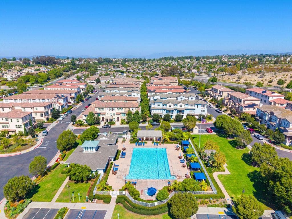 4382 Pacifica Way, #1, Oceanside, CA 92056 4382 Pacifica Way, #1, Oceanside, CA 92056
