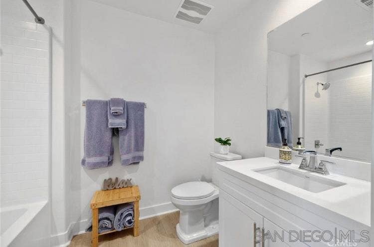 4382 Pacifica Way, #1, Oceanside, CA 92056 4382 Pacifica Way, #1, Oceanside, CA 92056